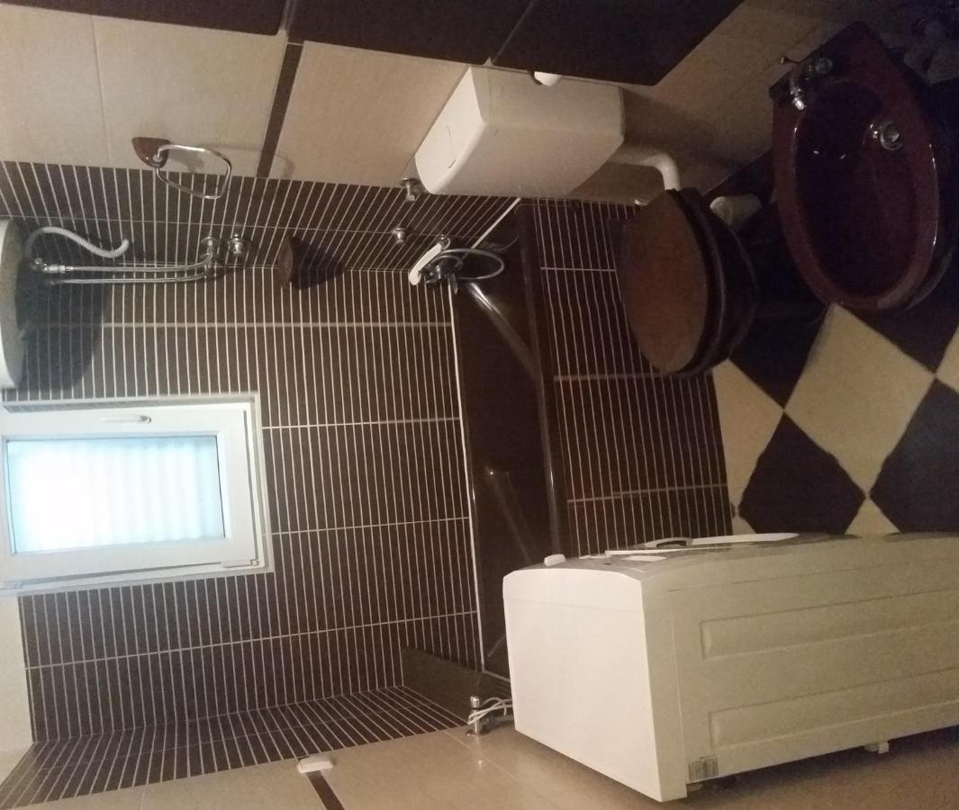 Apartment B&K Raslina المظهر الخارجي الصورة