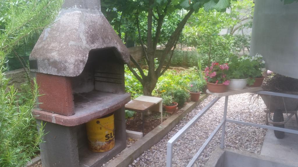 Apartment B&K Raslina المظهر الخارجي الصورة