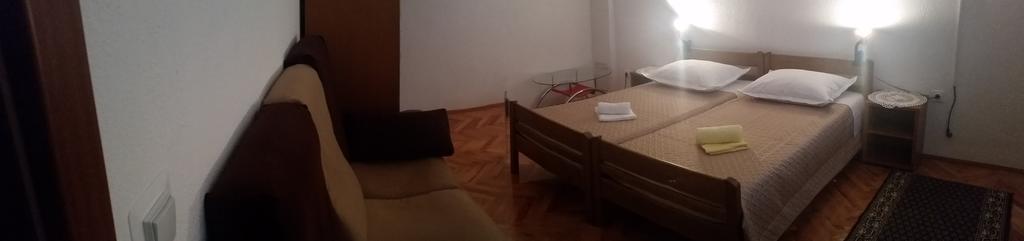 Apartment B&K Raslina المظهر الخارجي الصورة