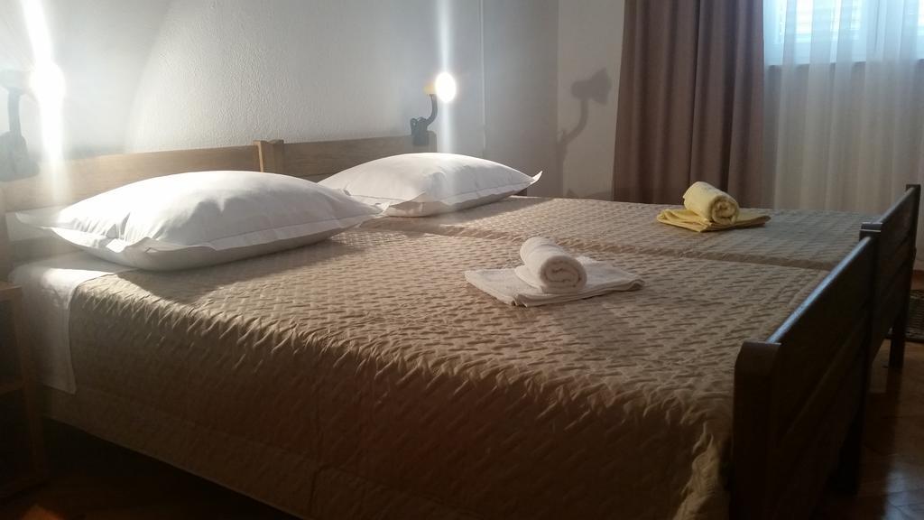Apartment B&K Raslina المظهر الخارجي الصورة